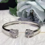 Double Panthere Silver Cuff Bracelet for a Bold and Elegant Look - Image 2